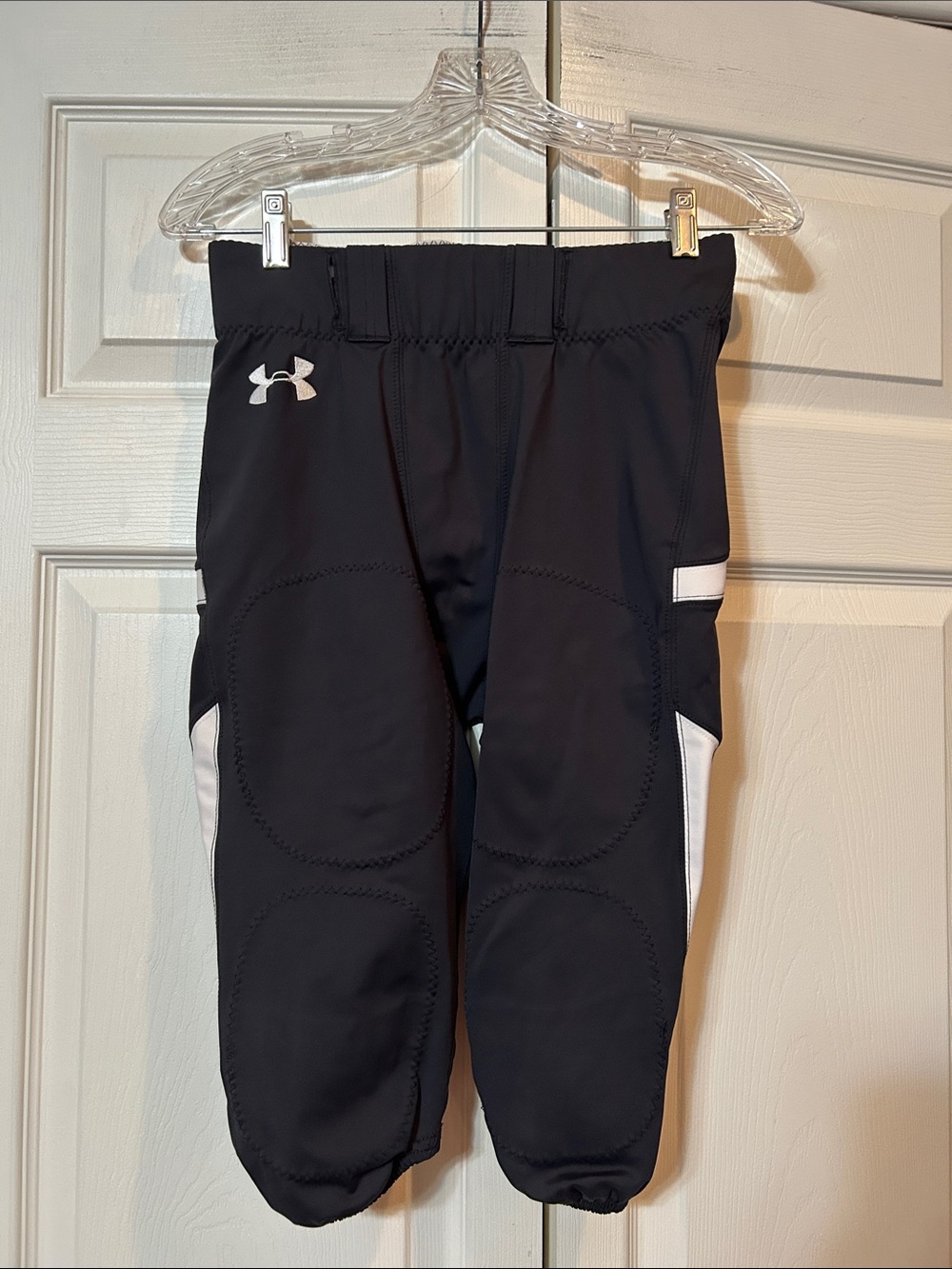 Under Armour Boys YXL - Black Football Pants with White Accents